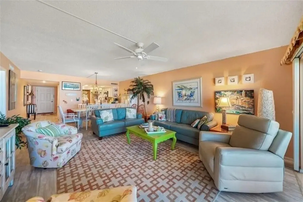 Sea Oats 115 2 Bedroom Home by RedAwning