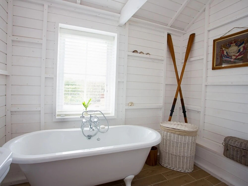 Lligwy Beach Cottage