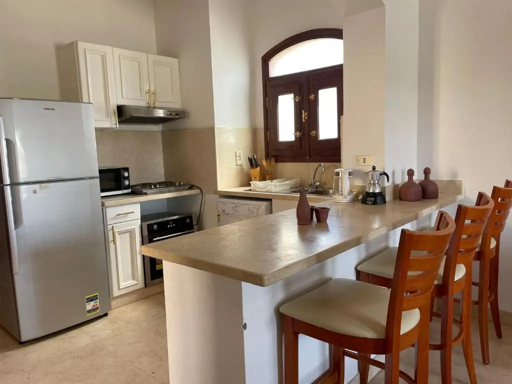 Sabina 1br apartment Lagoon view with shared pool