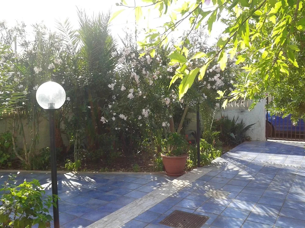 Apartment With 5 Bedrooms in Presepe, With Wonderful sea View and Enclosed Garden - 300 m From the Beach