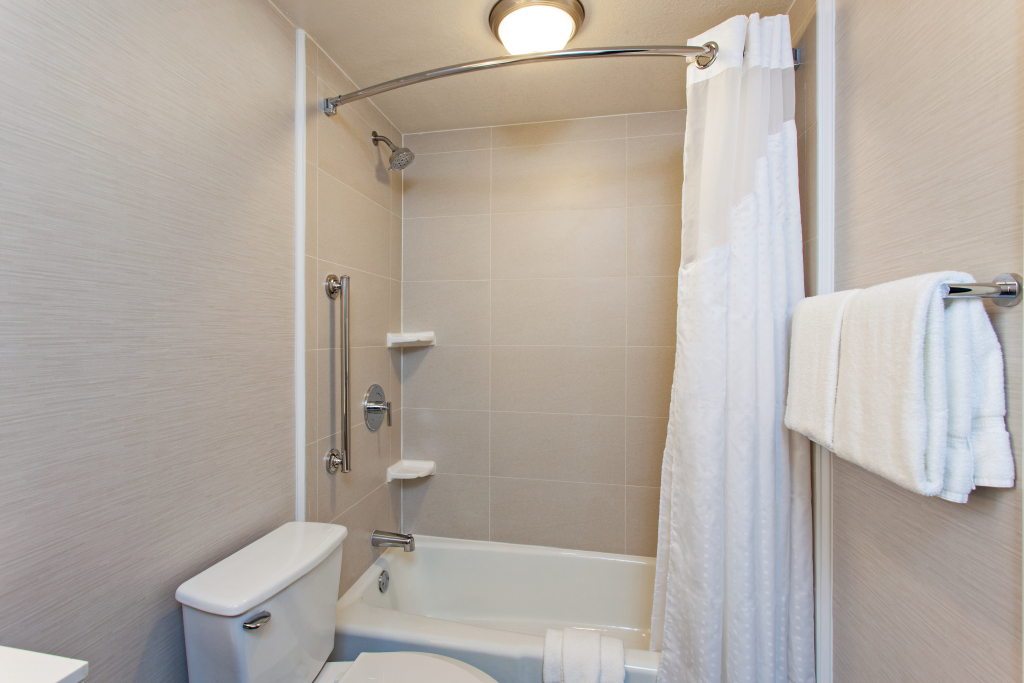 Holiday Inn Long Beach - Airport by IHG