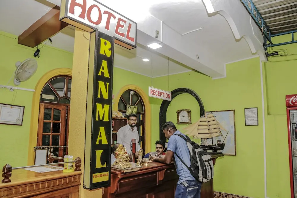 Ronaka Airport Transit Hotel