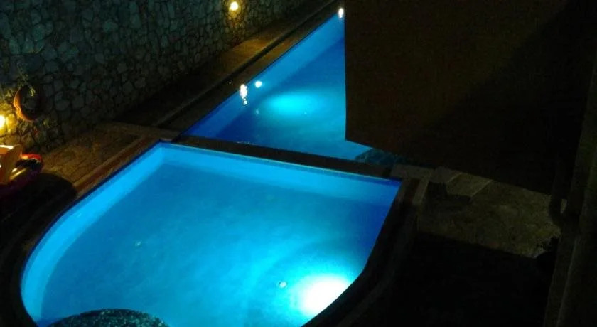Lolas Hotel