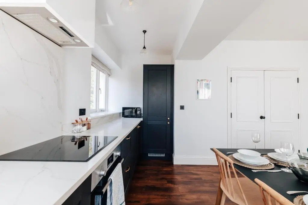 Redland Suites - Apartment 5