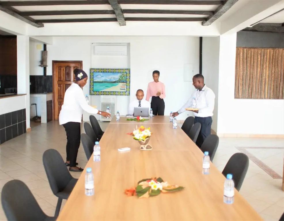Al Camar Lodge