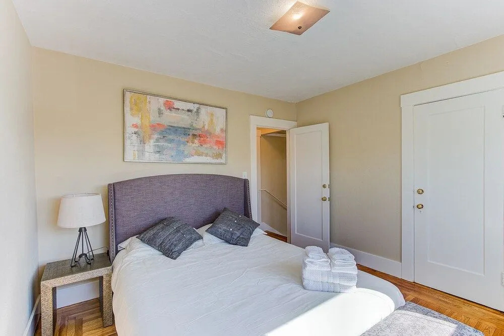 Woolsey Street - 2 Br Home