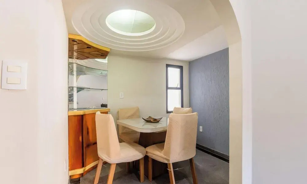 Comfort and Sophistication Just Steps From Praia do Morro - DBH