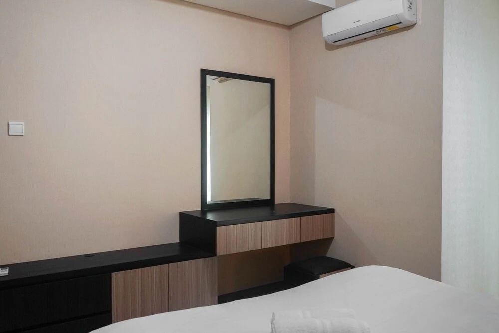 Sea View 2BR Apartment at Green Bay Condominium