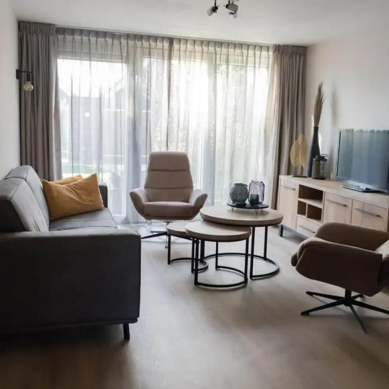 Comfortable and Modern Furnished Holiday Home, Sleeps 6, Wifi on Quiet Holiday Park Close to Beach, Woods and Dunes