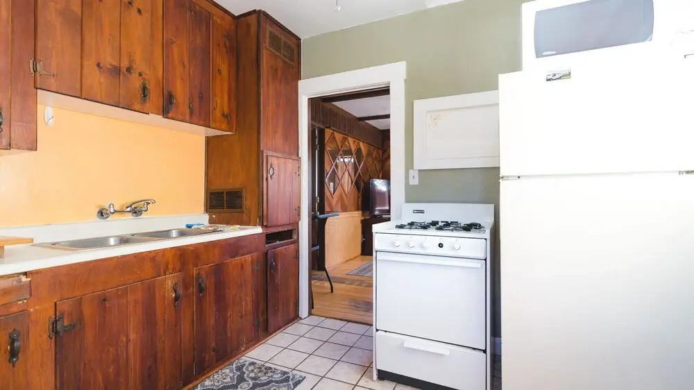 Bungalow 1 Block Walk to the Beach no1
