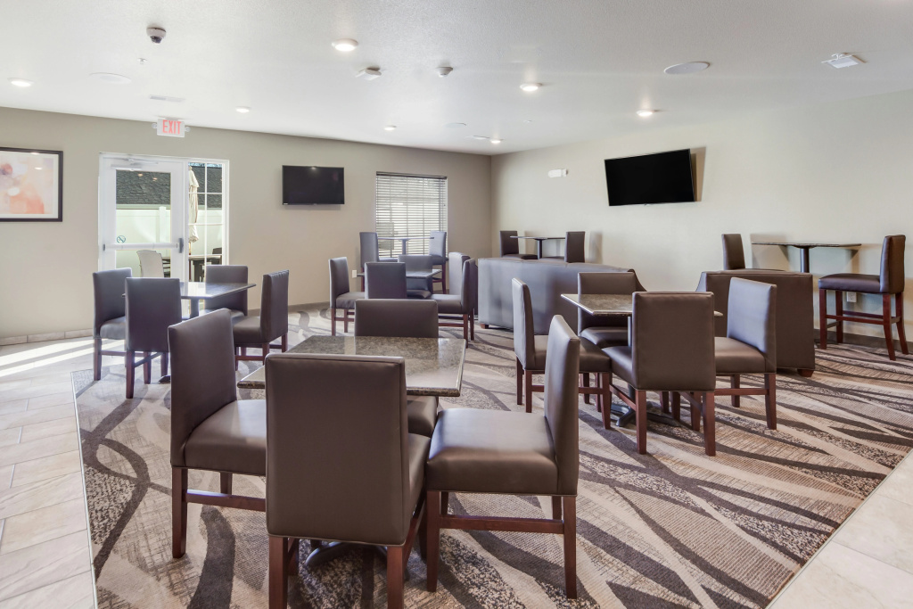 Cobblestone Inn & Suites - Holdrege