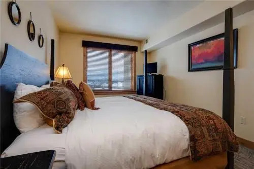 4207 Aspen Lodge