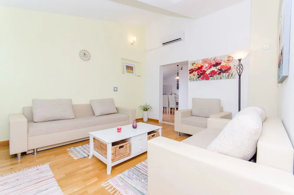 Apartment The Place
