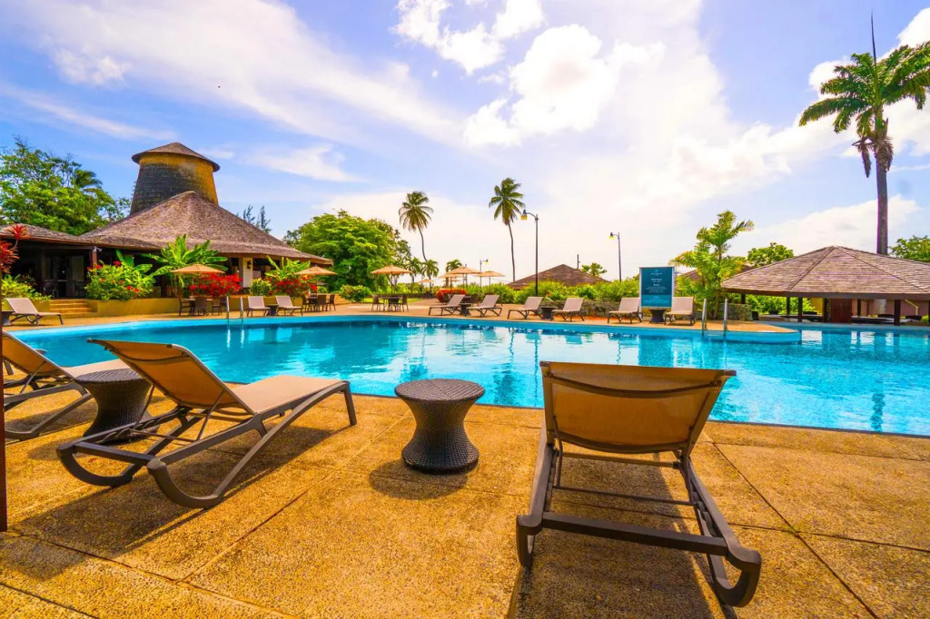 Mount Irvine Bay Resort