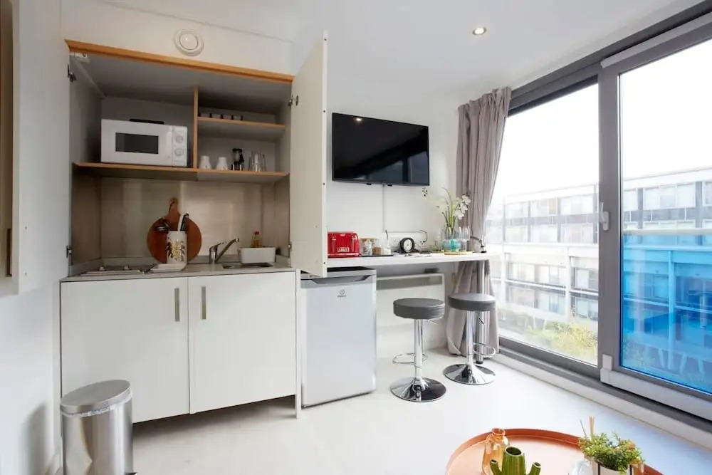 1 Bedroom Apartment, Leeds Stunning & Cosy Find!