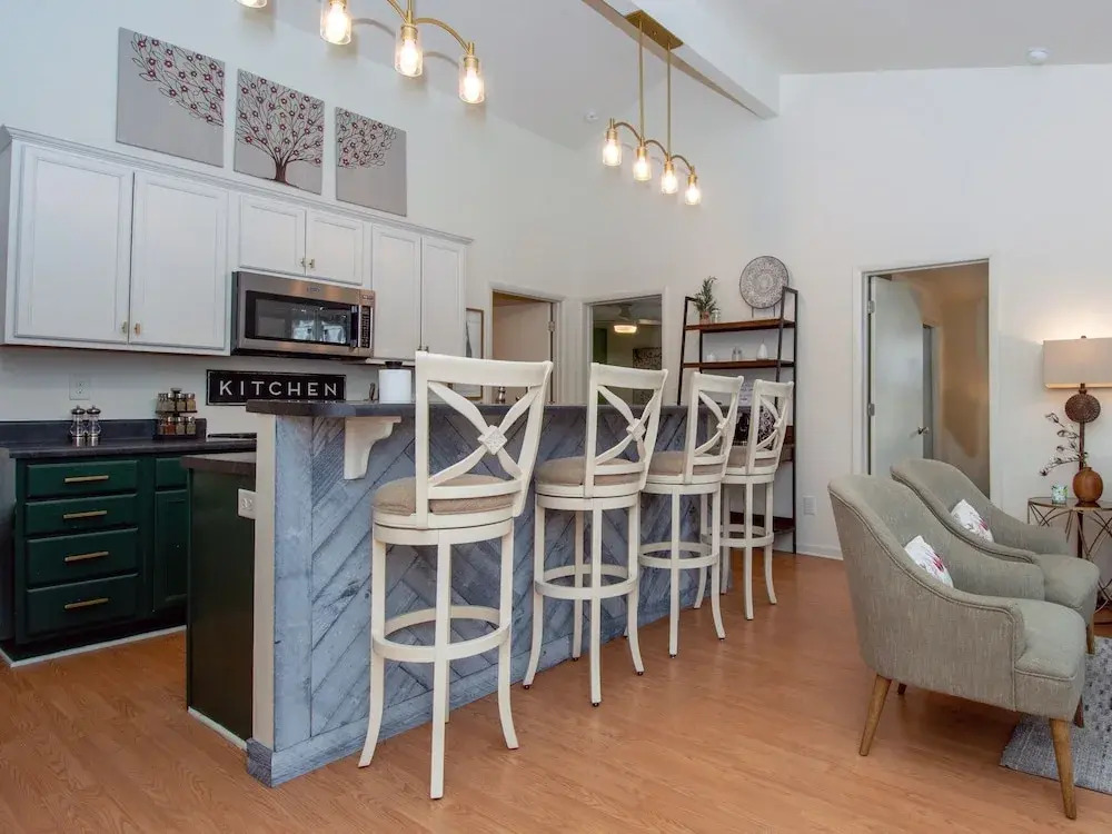 Hillwood Hideaway