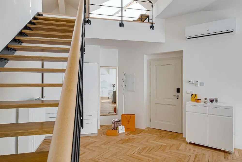 Gold Art Apartments