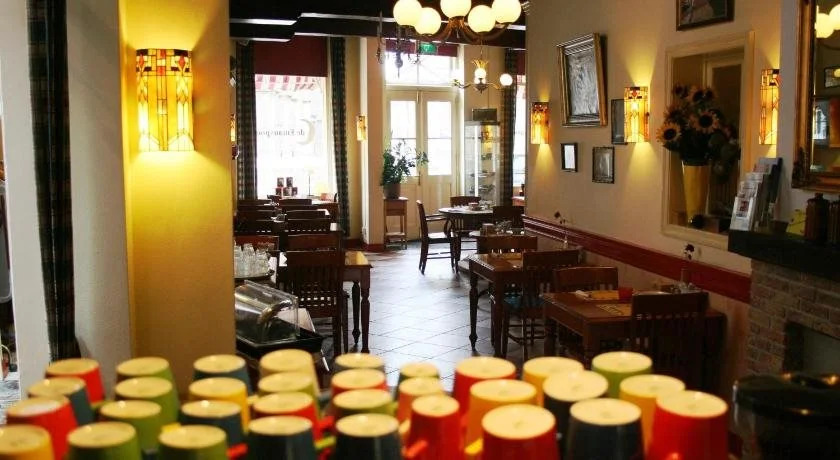 Hotel de Emauspoort