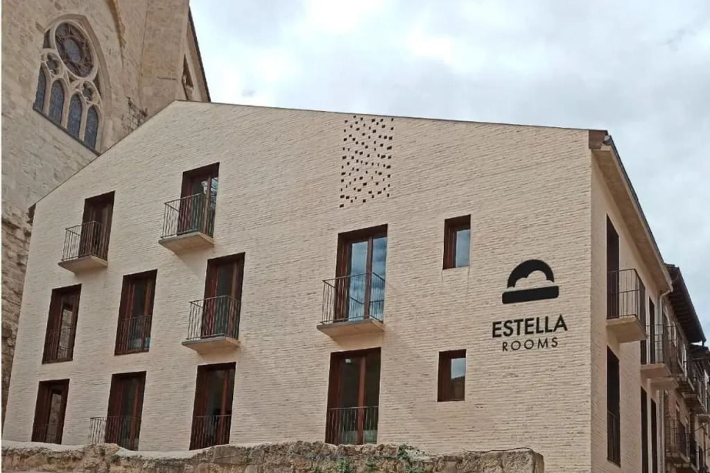 IRAIPE Estella Rooms Auto Check-in