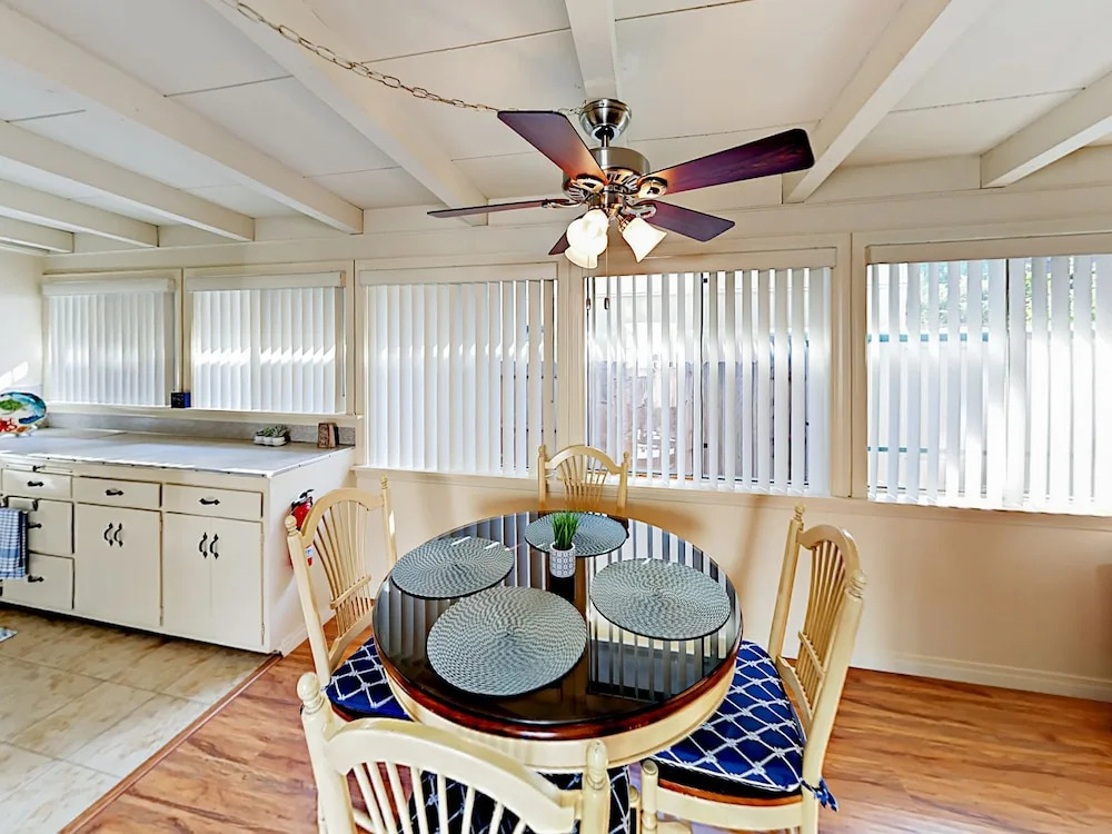 1137 Montauk Ln Duplex Both Units 3 Bedrooms 2 Bathrooms Duplex