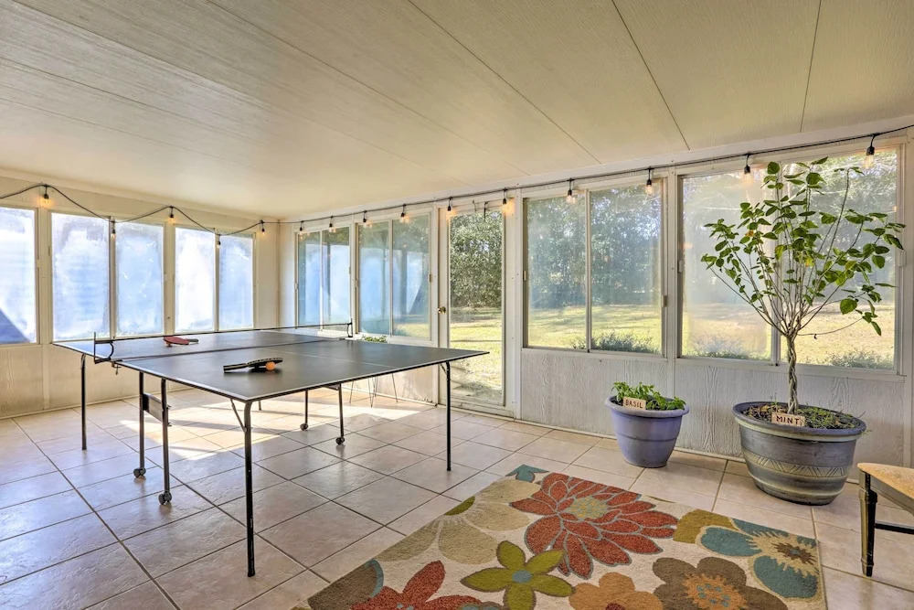 Quiet Dothan House With Fenced Yard + Fire Pit!