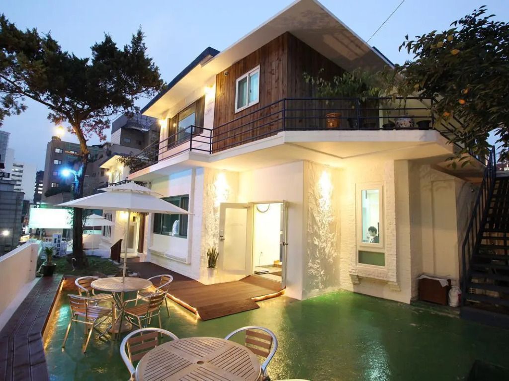 Namsan Gil House