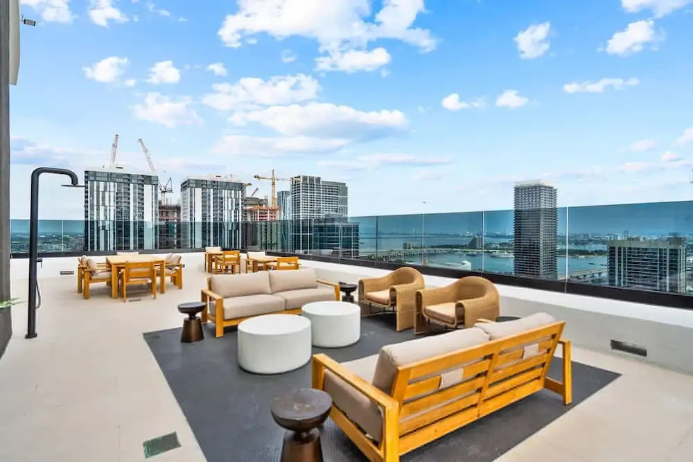 Miami Skyline 1BR Sleeps 4 With Elite Amenities