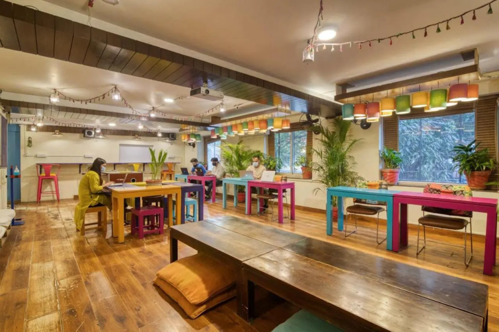 goSTOPS Delhi - Private Rooms & Dorms
