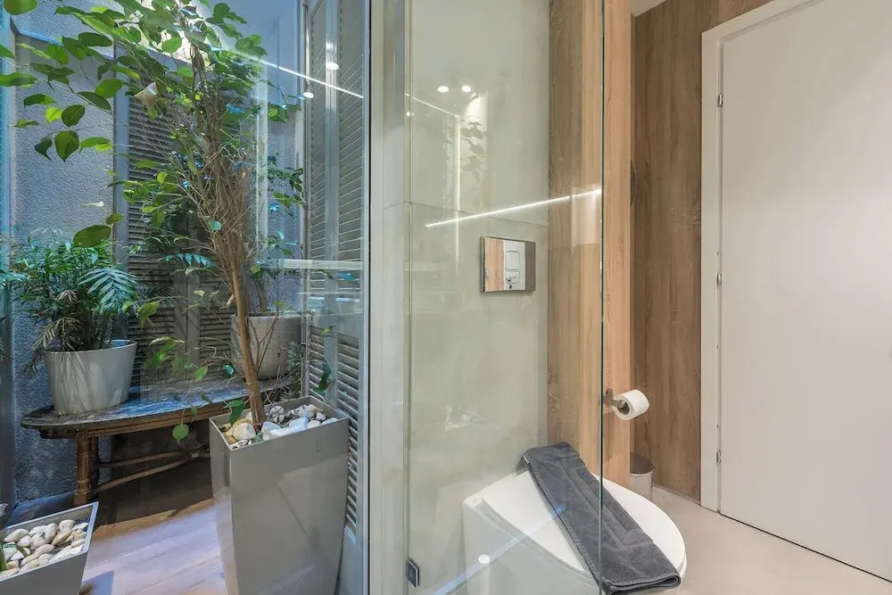 Stunning Design 1BR  Secret Garden