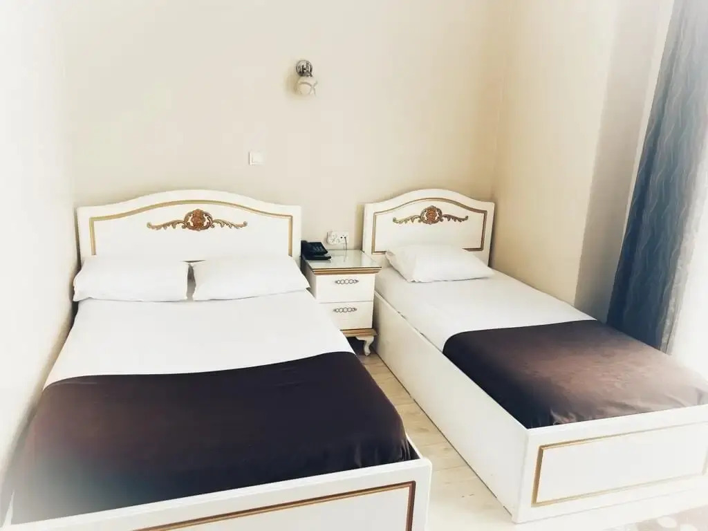 Ozseref Hotel