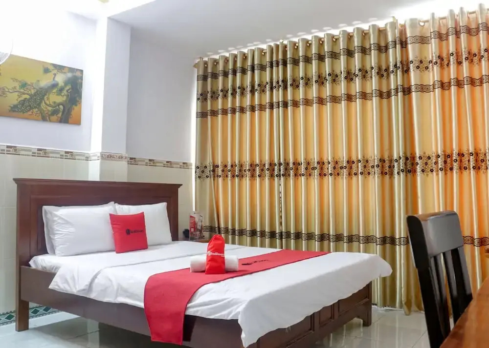 Diamond Hotel CMT8 - Center SaiGon