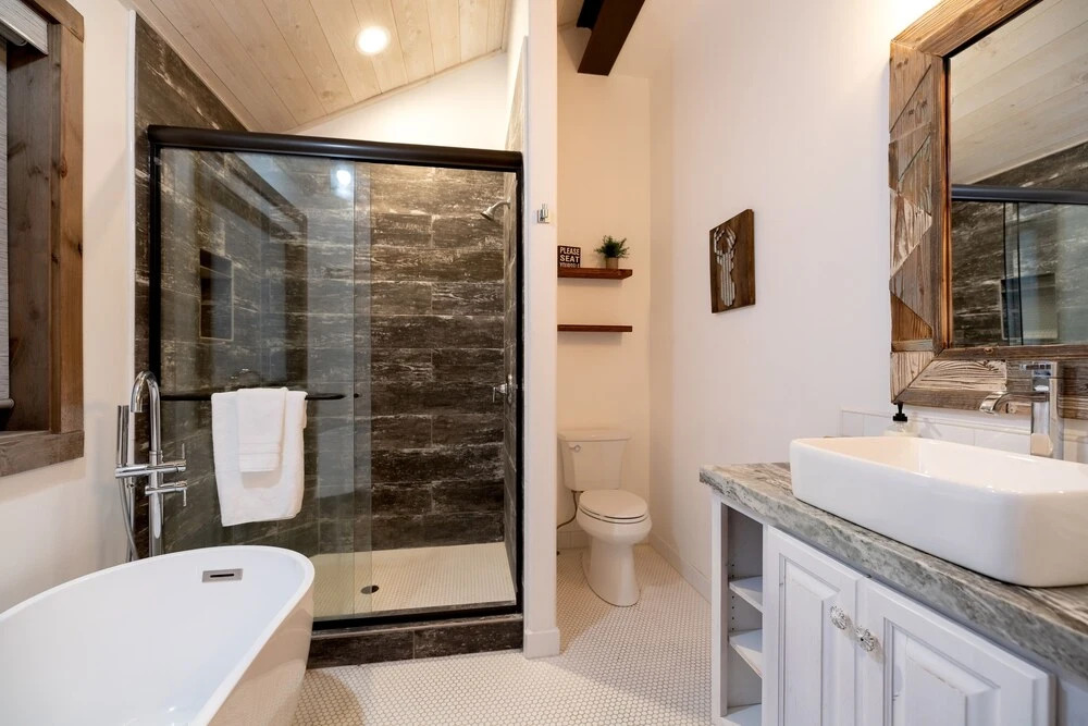 18 - Ponderosa Peak 5 Bedroom Home by Redawning