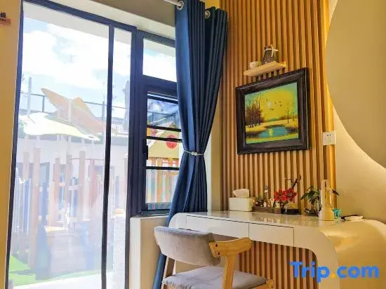 Xiaobali Natural Homestay (Qinglianggu Scenic Area Branch)