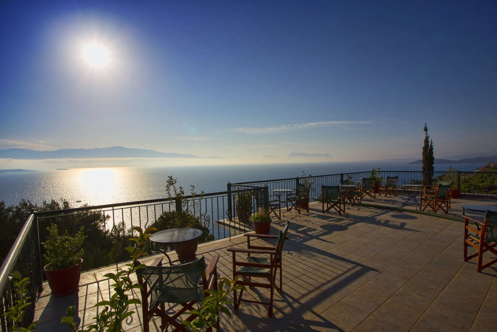 Aliki Hotel