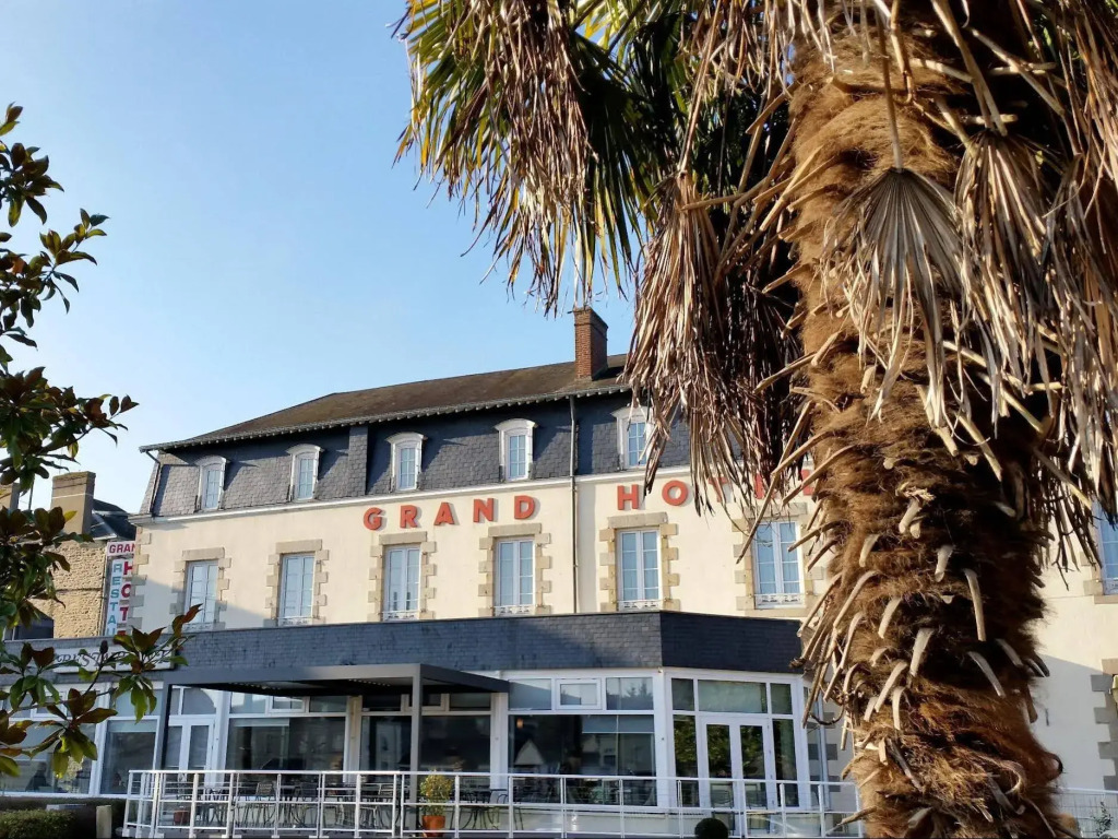 Le Grand Hôtel de Mayenne - Logis hôtels restaurant