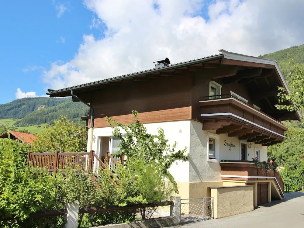 Chic Chalet near Ski Area in Bramberg am Wildkogel
