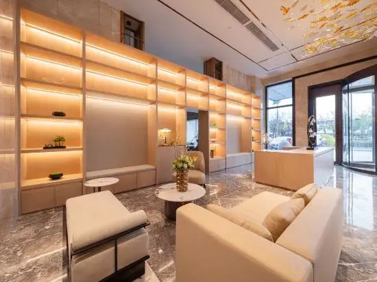 BaiLiQuanZhiJiuDian Hotel (Jiangmen Binjiang Sports Center)