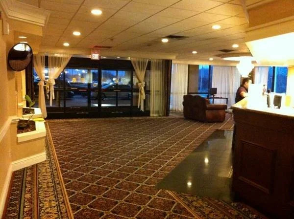 Governors Inn & Suites