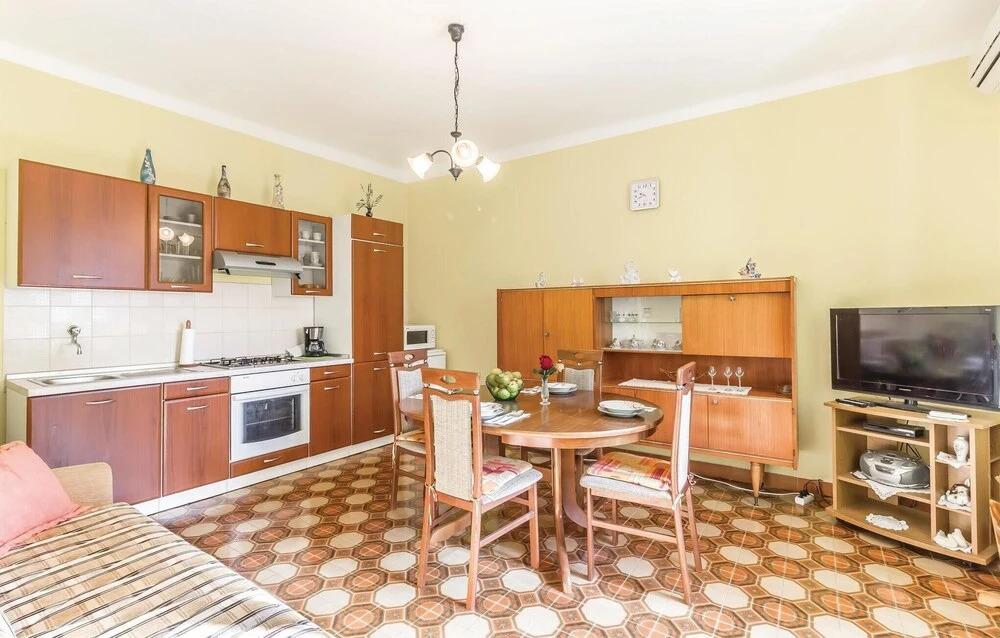 Awesome Apartment in Pula With 2 Bedrooms and Wifi