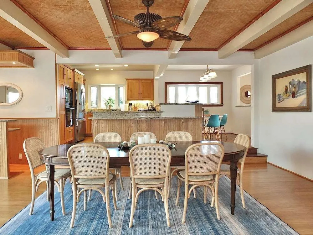 The Belmont Beach Bungalow Pool & Hot Tub!