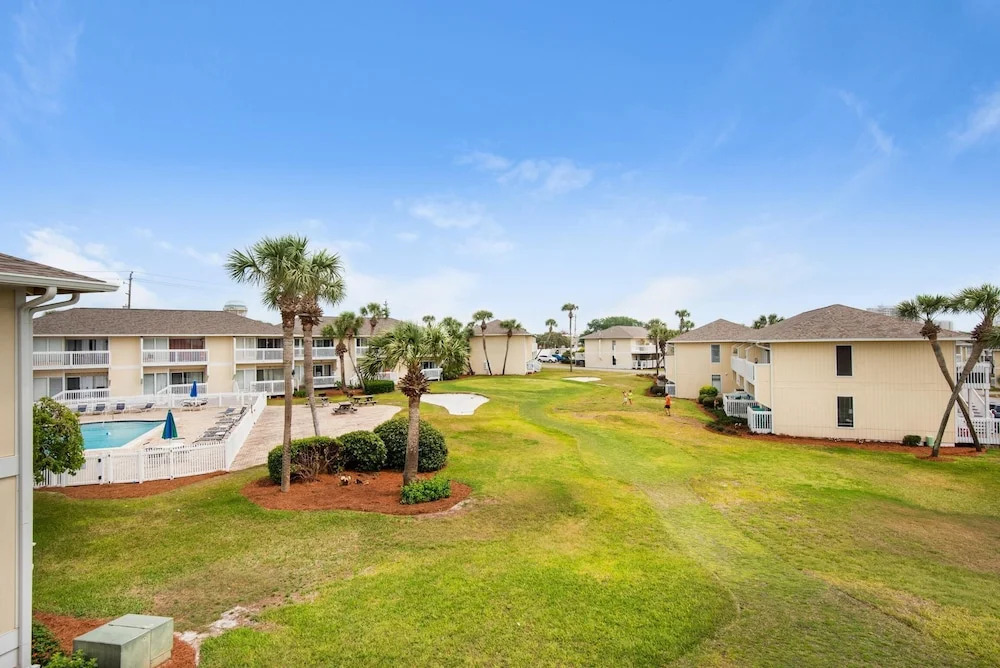 Sandpiper Cove 2017