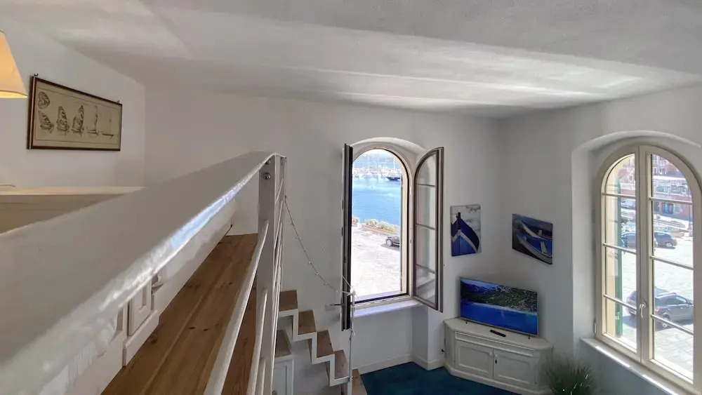 Molo Blu Apartment in La Maddalena