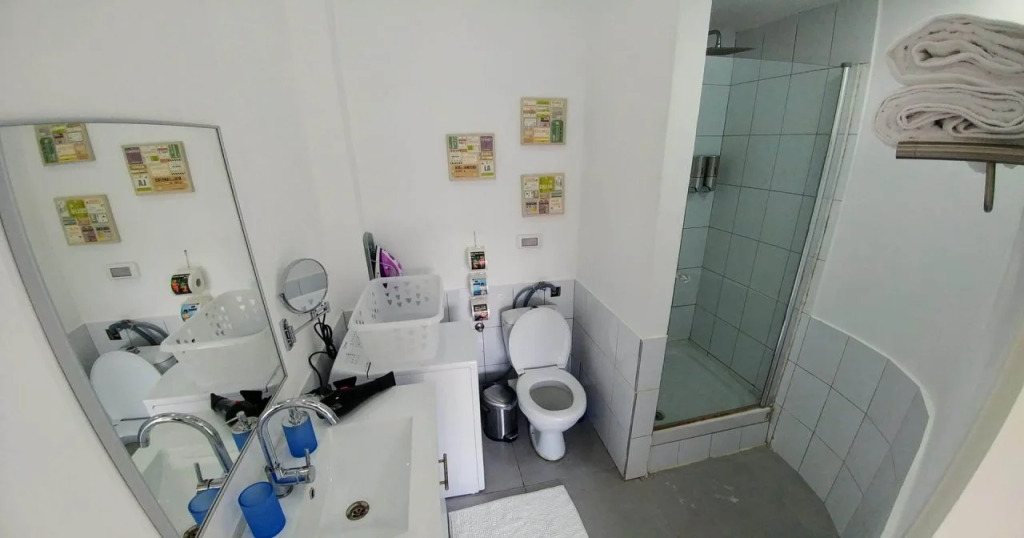 Begin19 Apartments & Hostel