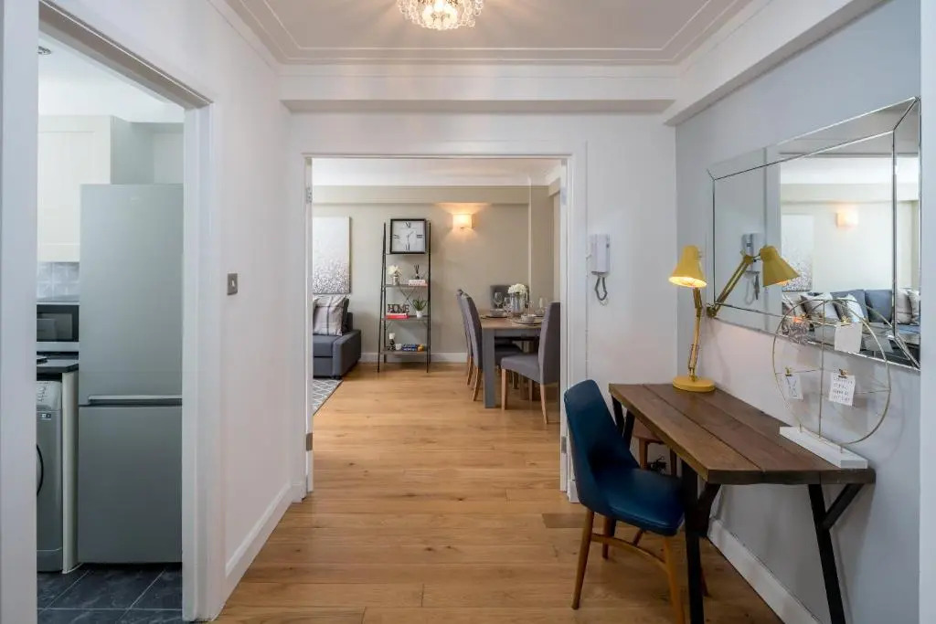 Homm - Hyde park 2 bedroom flat
