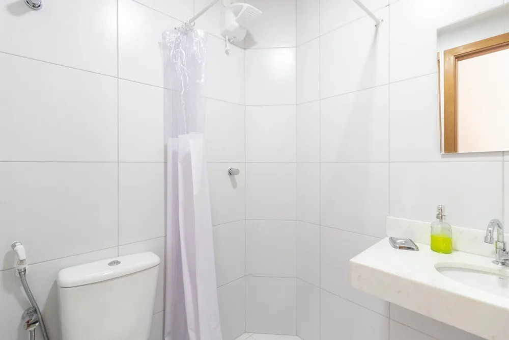 BR06 Quarto e Sala - 550m Praia da Barra