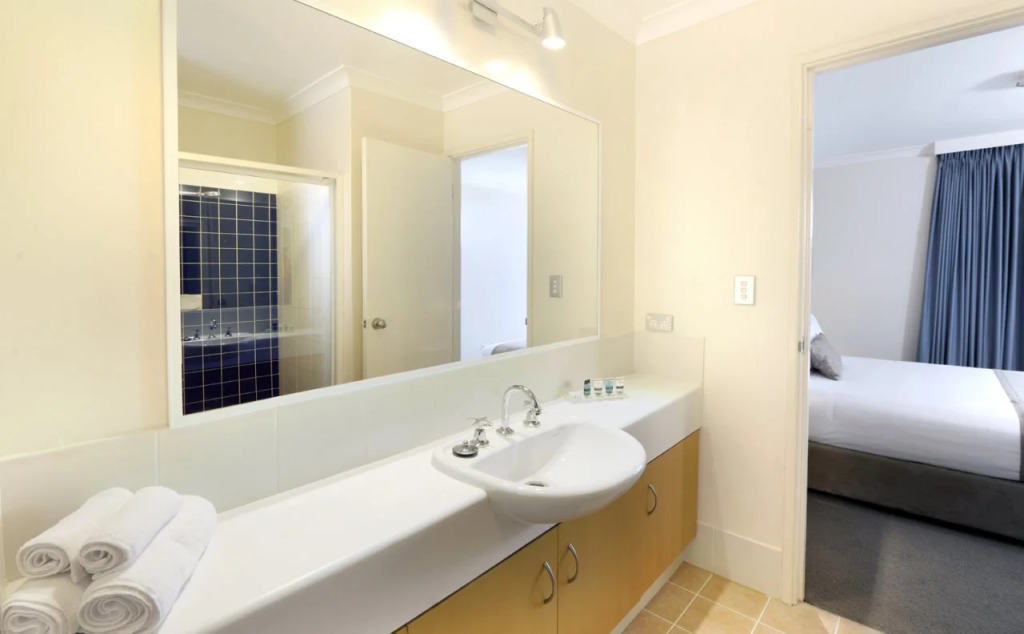 Lodestar Waterside Apartments