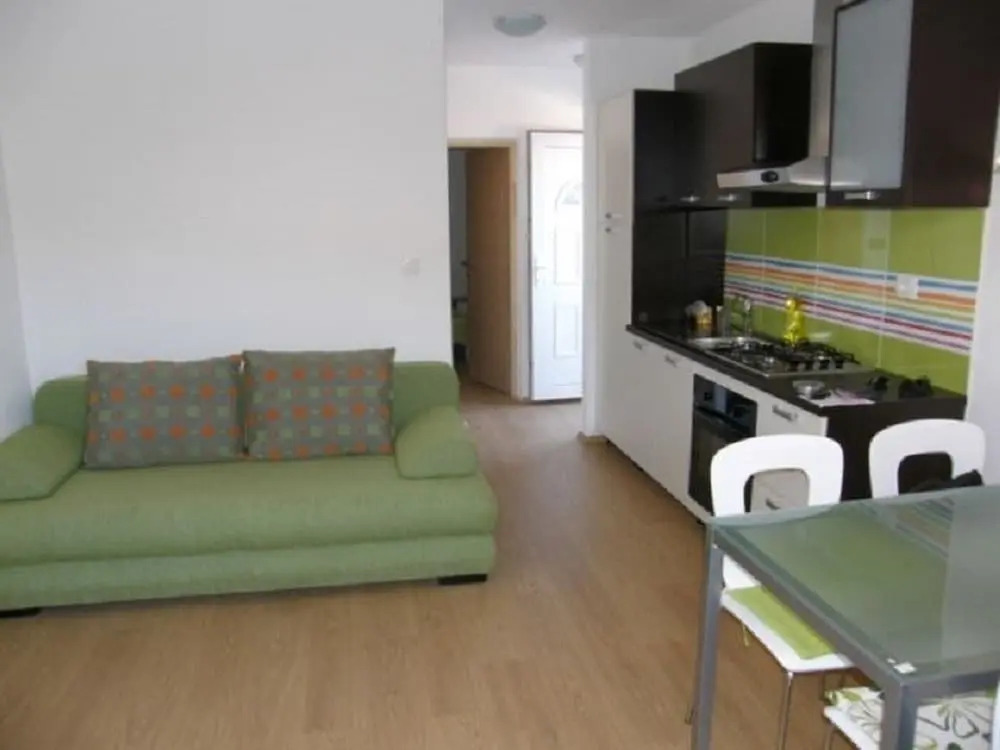 Ljubi - 20m From Beach - A3 Zeleni