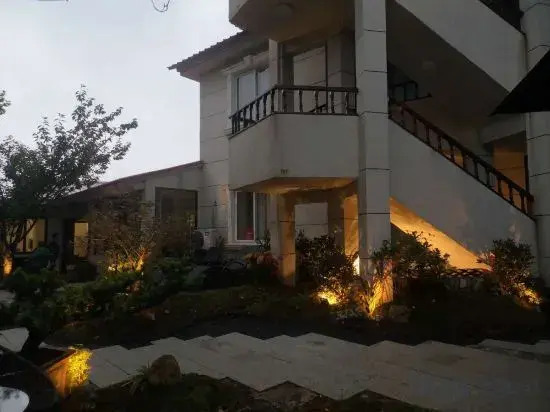 Yuanye Yunshu Hostel