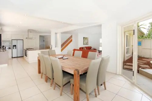 11 Dalmor Court