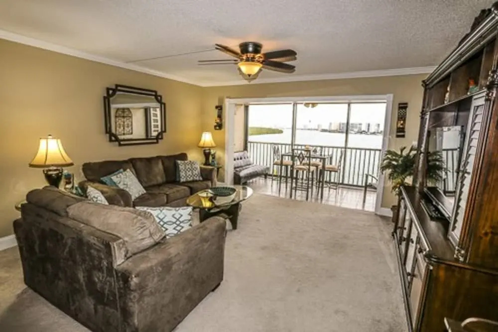 Windward Point 306